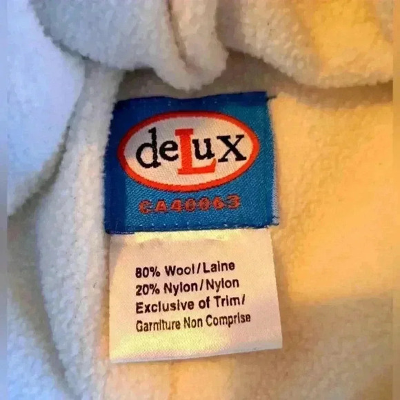 Y2K Discontinued Delux Yuki The Yeti White Wool Blend Warm Winter Beanie Hat Cap - Picture 5 of 5